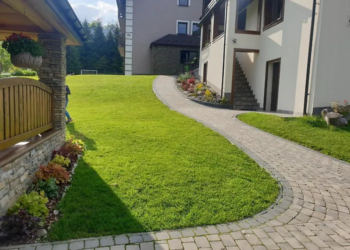 Gold & 아파트 슈차브니차