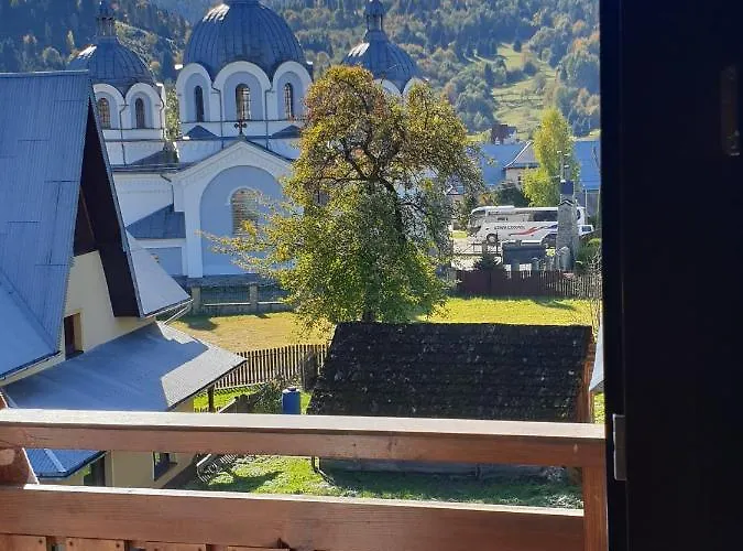 Gold & * 슈차브니차