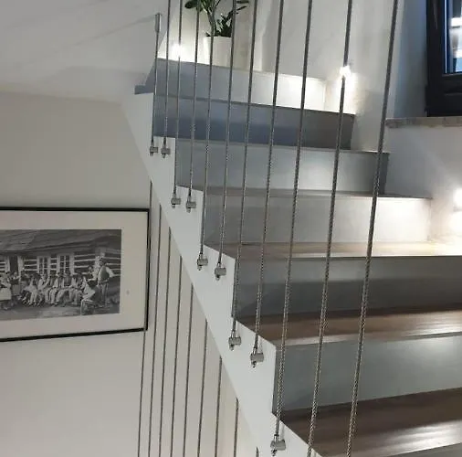 Gold & * 슈차브니차